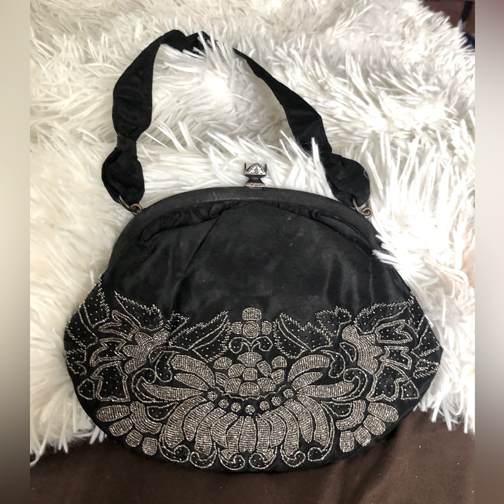 Beautiful beaded vintage bag 1920’s